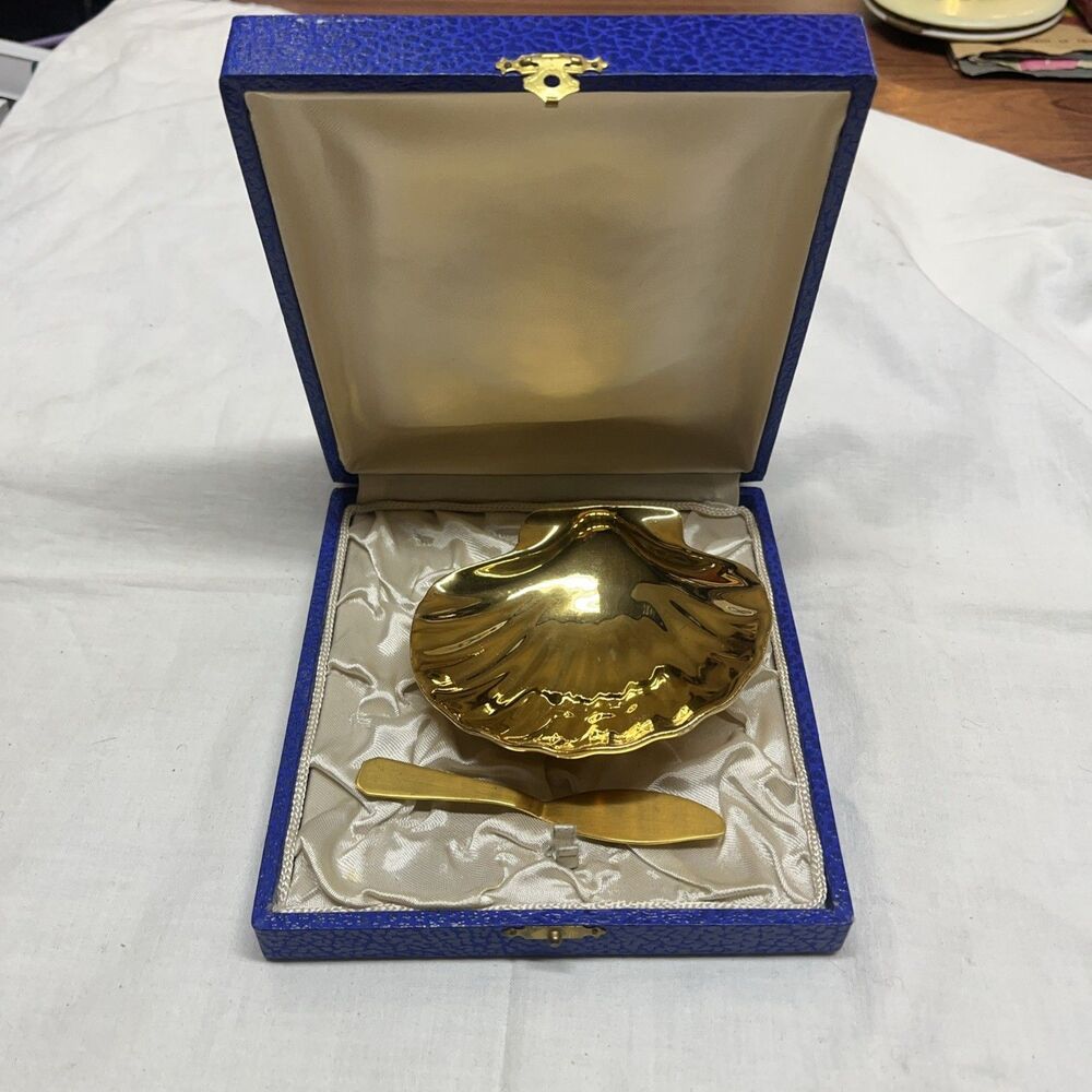 limoges shell dish With Gold Knife